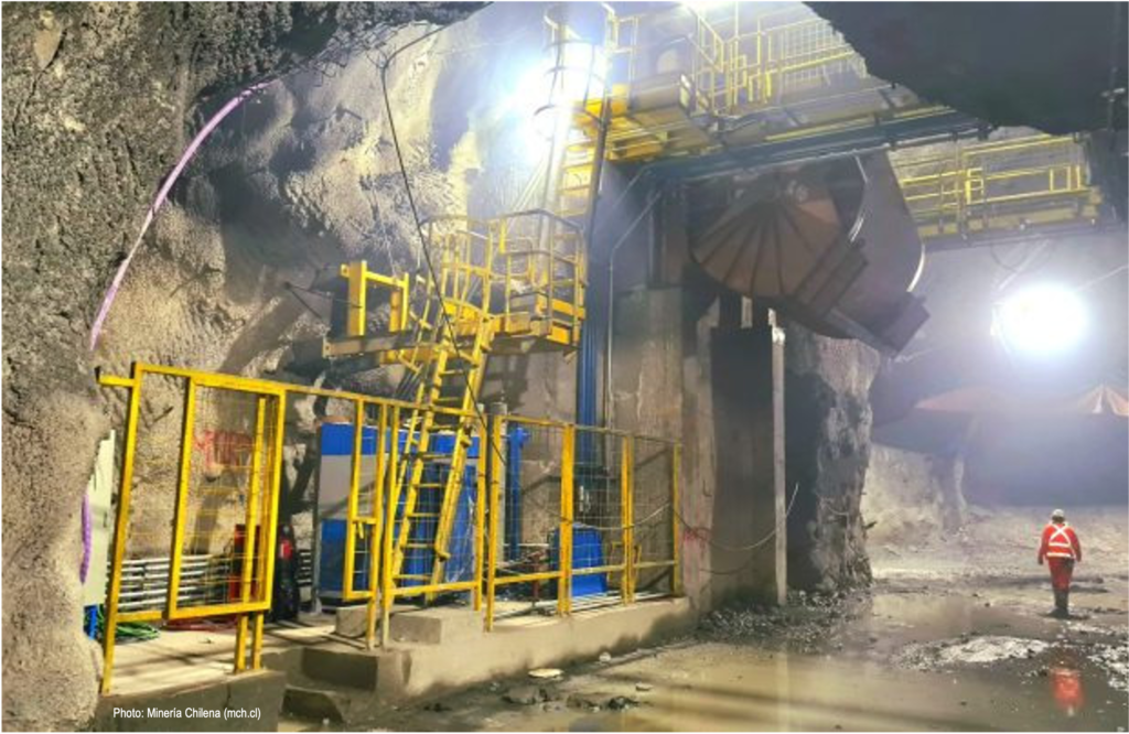 Development of an Underground Mining Loading Chute Remote Control System - Godelius